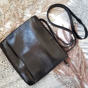 Prune Leather Expandable Zipper Crossbody Purse